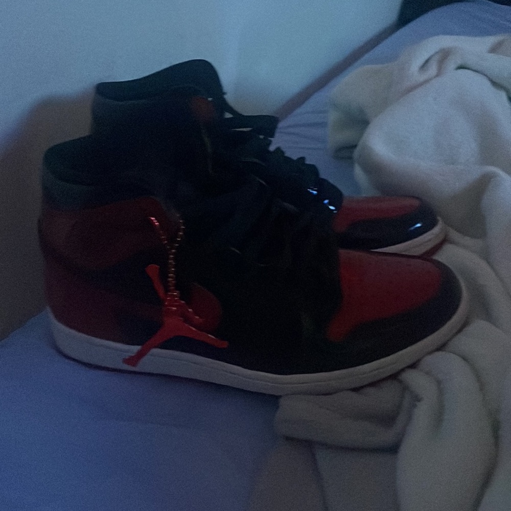 I’m looking to get 150 for them they are in good condition cash app,apple pay - Picture 2 of 2